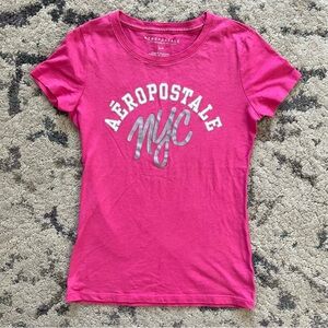 3/$25!!! Y2K Aeropostale Pink Graphic T-Shirt